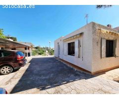 Chalet en Peña de las Águilas, Elche.