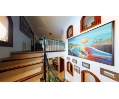 Gran casa con locales comerciales en Cala Ratjada