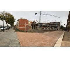 Parcela urbana para construcción de adosado.