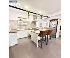 Casa urbana en venta, situada en zona Socusa de Manises