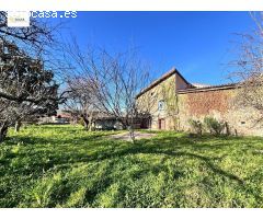 FABULOSA CASA  CON 3.000 M2 DE TERRENO URBANO EN ARENAL DE PENAGOS
