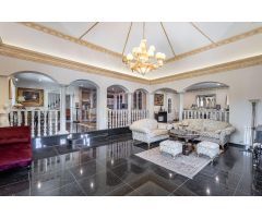 VIVIENDA DE LUJO, CON PISCINA, EN OGIJARES