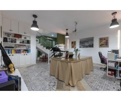 TRIPLEX EN LA URBANIZACIÓN CON PISCINA LOMA VERDE
