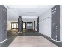 LOCAL COMERCIAL JUNTO A ALHAMAR