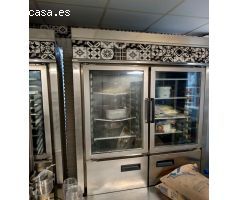 VENTA DE 3 NEGOCIOS EN FUNCIONAMIENTO, PLENO CENTRO DE GRANADA