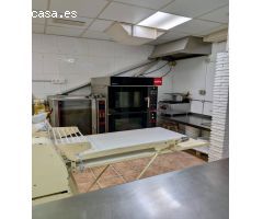 VENTA DE 3 NEGOCIOS EN FUNCIONAMIENTO, PLENO CENTRO DE GRANADA