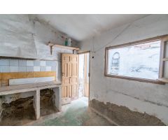 CASA PARA REFORMAR EN BOBADILLA