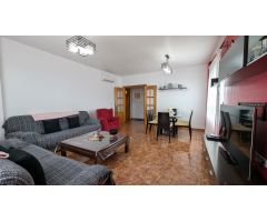 ¡Estupendo Piso Único EN VENTde 3 dormitorios, patio y garaje de 57m2 útiles en El Llani de El Beal!