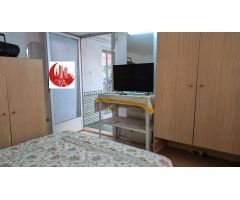 ¡Piso en venta de 2 dormitorios con terraza en el Km 7 de La Manga!