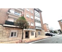 PISO EN VENTA DE TRES HABITACIONES EN CUATRO DE MARZO
