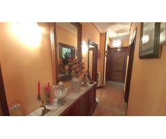 PISO EN VENTA DE TRES HABITACIONES EN CUATRO DE MARZO