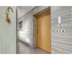 ¡Descubre tu paraíso personal en este impresionante chalet de 2 viviendas!