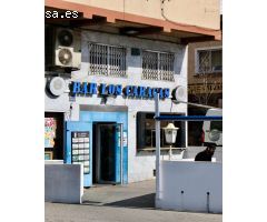 ¡Oportunidad para inversores! Local comercial con terraza alquilado.