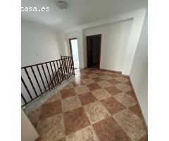 Casa en Venta en Cuevas de San Marcos, Málaga