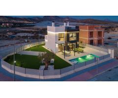 Villa en Venta en Mutxamel, Alicante