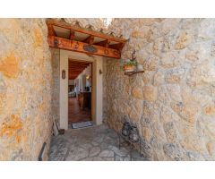 Villa rodeada de naturaleza en Alaró