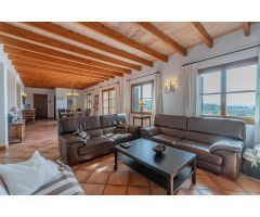 Villa rodeada de naturaleza en Alaró