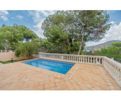 Casa con piscina en Cala Mesquida