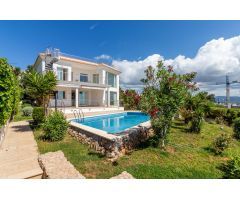 Espectacular chalet con vistas al mar