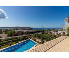 Espectacular chalet con vistas al mar