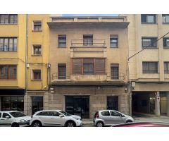 Edificio en venta para reformar en el centro de Palma (Parking + bajo + 3 plantas y piscina)