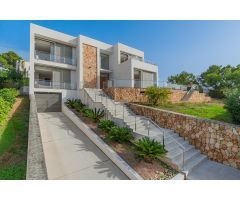 Moderna villa con piscina en Cala Vinyes
