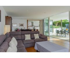 Moderna villa con piscina en Cala Vinyes