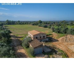 Finca rústica en construcción y proyecto en vigor en Felanitx