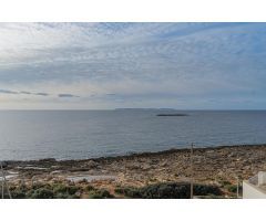 Casa adosada en primera linea del mar en Colonia Sant Jordi