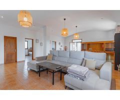 Finca rústica con licencia vacacional en Manacor.