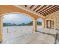 Villa de estilo mallorquín en Camp de Mar