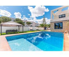 EXQUISITA VIVIENDA CON DETALLES de ENSUEÑO !!!