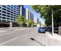 Plaza de aparcamiento de 12 metros en el Paseo de la Castellana