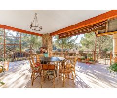 Chalet en Venta en Valdemorillo de la Sierra, Madrid