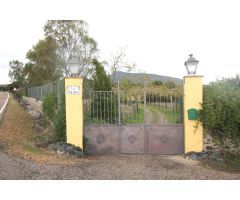 Se vende casa amueblada