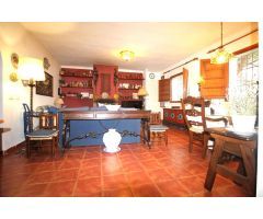 Se vende casa amueblada
