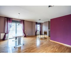 ^**^EXCLUSIVO CHALET PAREADO CON PISCINA Y VISTAS A LA SIERRA EN LAS ROZAS DE MADRID^**^ Este impres