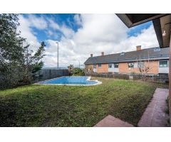 ^**^EXCLUSIVO CHALET PAREADO CON PISCINA Y VISTAS A LA SIERRA EN LAS ROZAS DE MADRID^**^ Este impres