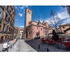 ^**^LOCAL COMERCIAL CON HISTORIA Y CARÁCTER EN LA CAVA BAJA, MADRID^**^ Ubicado en el emblemático Ba