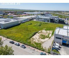 ¡OPORTUNIDAD INVERSORES Y EMPRESAS! Parcela Urbana de 2.627 m² Frente al Núcleo Urbano Ubicación pri