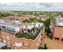 ^**^FABULOSO ÁTICO DE LUJO DE MÁS DE 230 M2 CON AMPLÍSIMA TERRAZA ACRISTALADA EN VALDEMARÍN^**^  Des