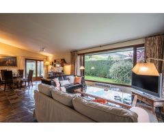 ^**^EXCLUSIVA PROPIEDAD CON EXHUBERANTE JARDÍN DE 2.200 M2 Y PARCELA SEGREGABLE EN PLENA NATURALEZA^