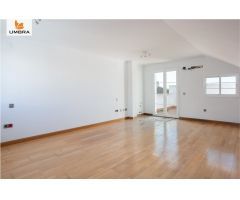 CASA EN VENTA CON GARAJE Y TRASTERO EN MEDINA SIDONIA