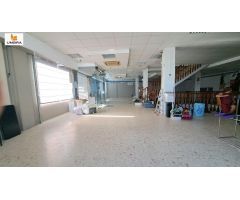 EN ALQUILER AMPLIO LOCAL COMERCIAL EN MEDINA SIDONIA