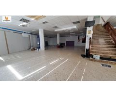 EN ALQUILER AMPLIO LOCAL COMERCIAL EN MEDINA SIDONIA