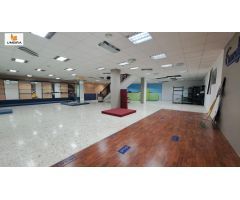 EN ALQUILER AMPLIO LOCAL COMERCIAL EN MEDINA SIDONIA