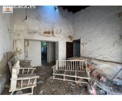 Oportunidad Única: Casa-solar con Enorme Potencial en Jerez de la Frontera