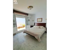 BAJO EN EL CENTRO DE MEDINA SIDONIA CON GARAJE, EN VENTA