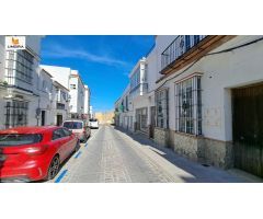 ¡OPORTUNIDAD! CASA GRANDE EN VENTA CON MUCHAS POSIBILIDADES EN MEDINA SIDONIA CENTRO