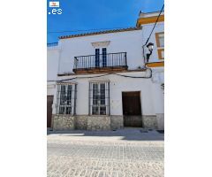 ¡OPORTUNIDAD! CASA GRANDE EN VENTA CON MUCHAS POSIBILIDADES EN MEDINA SIDONIA CENTRO